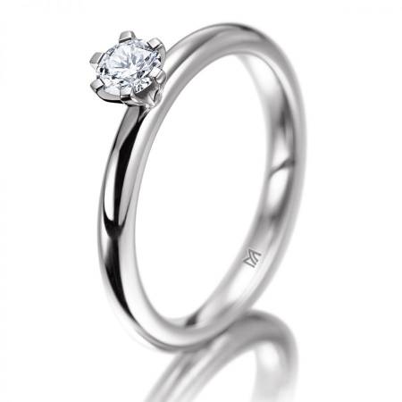 Verlobungsring, Weißgold mit Diamant in Krappenfassung