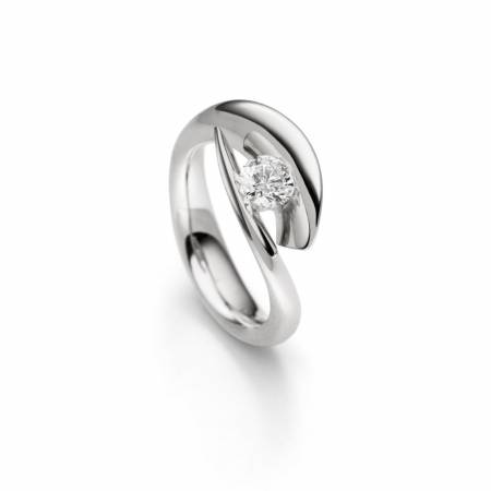 Diamantring PROTEGÉ in Weißgold