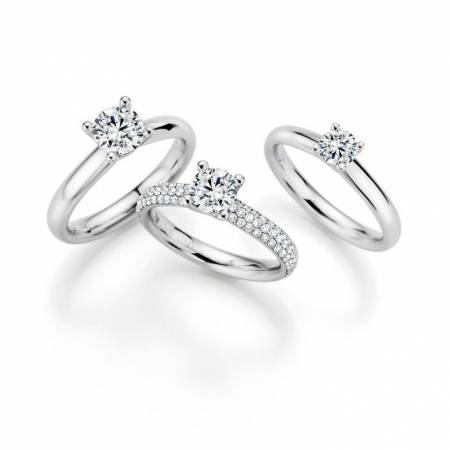 verschiedene Verlobungsring in Weißgold mit Diamant